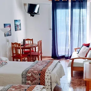 https://apartamentos-martin-puerto-naos.in-canary-islands.com