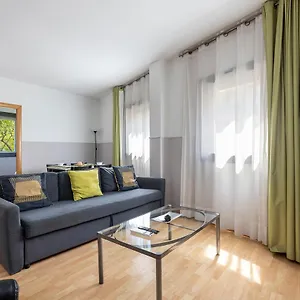 https://apartments-sata-park-guell-area.topbarcelonahotels.com