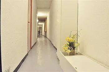 Arco Youth Hostel Barcelona Hotel