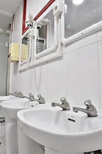 Arco Youth Hostel Barcelona 0*,  Spain