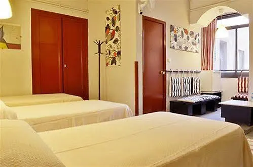 Arco Youth Hostel Barcelona Spain